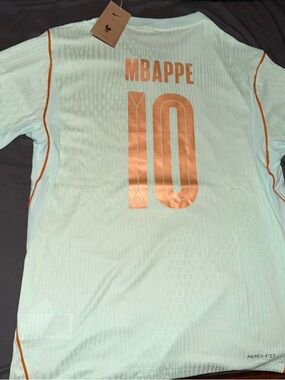 France Away Jersey #10 Kylian Mbappé 2026 Nike New w/ Tags SLIM FIT